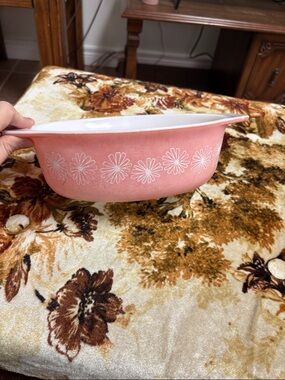 Pyrex Pink Daisy Casserole Dish